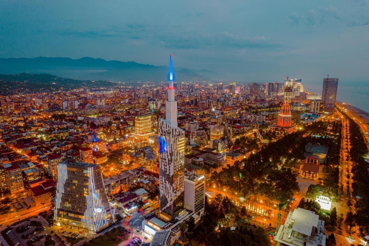 Roini Apartment บาทูมิ ภายนอก รูปภาพ