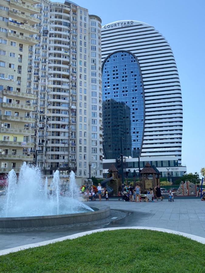 Roini Apartment บาทูมิ ภายนอก รูปภาพ