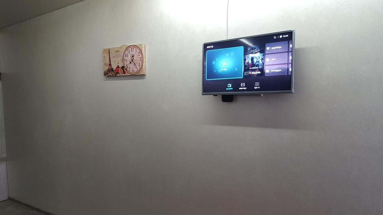 Roini Apartment บาทูมิ ภายนอก รูปภาพ
